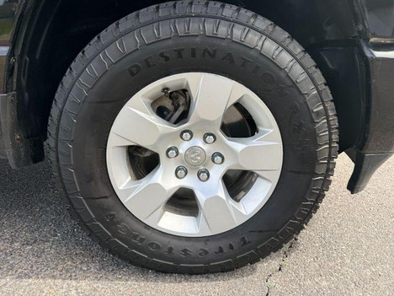 2020 Diamond Black Crystal Pearlcoat /Diesel Gray/Black Ram 1500 Big Horn (1C6SRFMM1LN) with an V6, 3.0L engine, 8-speed automatic transmission, located at 1175 N Woodruff Ave, Idaho Falls, ID, 83401, 43.506901, -111.999657 - <b>Vehicle Details</b><br>Versatility, capability, and comfort come together in this pre-owned 2020 Ram 1500 Big Horn Crew Cab 4x4 with the 6'4" Box, now available in Idaho Falls, ID. Powered by a 3.0L V6 Diesel engine and equipped with 4WD, this Ram is built to handle daily driving, weekend towing,- Photo#10