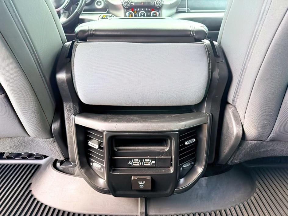 2020 BLACK /Diesel Gray/Black Ram 1500 Big Horn Crew Cab 4x4 6'4 Box (1C6SRFMM1LN) with an EcoDiesel 3L V-6 diesel direct injection engine, AUTOMATIC transmission, located at 1235 N Woodruff Ave., Idaho Falls, 83401, (208) 523-1053, 43.507172, -112.000488- Photo#25