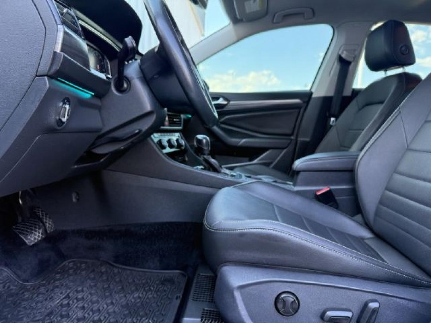 2021 WHITE /Titan Black Volkswagen Jetta 1.4T SEL (3VWE57BU6MM) with an 1.4L I-4 gasoline direct injection engine, AUTOMATIC transmission, located at 1235 N Woodruff Ave., Idaho Falls, 83401, (208) 523-1053, 43.507172, -112.000488 - Photo#39
