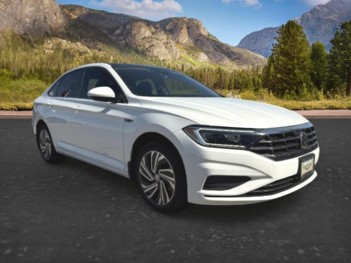 2021 WHITE /Titan Black Volkswagen Jetta 1.4T SEL (3VWE57BU6MM) with an 1.4L I-4 gasoline direct injection engine, AUTOMATIC transmission, located at 1235 N Woodruff Ave., Idaho Falls, 83401, (208) 523-1053, 43.507172, -112.000488 - Photo#7