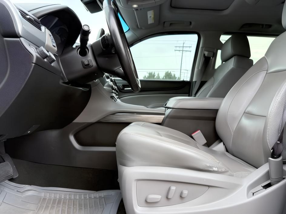 2017 Silver Ice Metallic /Jet Black/Dark Ash Chevrolet Tahoe (1GNSKBKCXHR) with an EcoTec3 53L V-8 gasoline direct injection engine, Automatic transmission, located at 1175 N Woodruff Ave, Idaho Falls, ID, 83401, 43.506901, -111.999657 - Full size SUV space and everyday family functionality come together in this 2017 Chevrolet Tahoe 4x4 equipped with a 5.3L V8 engine. Three row seating provides generous passenger capacity while maintaining flexible cargo space for luggage, groceries, sports equipment, and daily essentials. Four whee- Photo#15