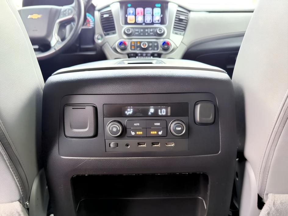 2017 Silver Ice Metallic /Jet Black/Dark Ash Chevrolet Tahoe (1GNSKBKCXHR) with an EcoTec3 53L V-8 gasoline direct injection engine, Automatic transmission, located at 1175 N Woodruff Ave, Idaho Falls, ID, 83401, 43.506901, -111.999657 - Full size SUV space and everyday family functionality come together in this 2017 Chevrolet Tahoe 4x4 equipped with a 5.3L V8 engine. Three row seating provides generous passenger capacity while maintaining flexible cargo space for luggage, groceries, sports equipment, and daily essentials. Four whee- Photo#27