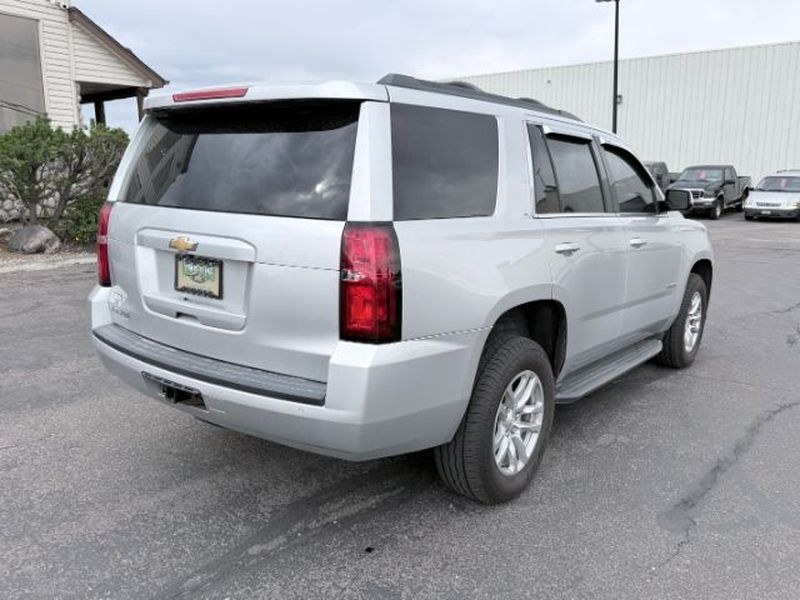 2017 Silver Ice Metallic /Jet Black/Dark Ash Chevrolet Tahoe LT (1GNSKBKCXHR) with an V8, 5.3L engine, 6-speed automatic transmission, located at 1175 N Woodruff Ave, Idaho Falls, ID, 83401, 43.506901, -111.999657 - <b>Vehicle Details</b><br>Looking for a capable full-size SUV with premium comfort and proven performance? This pre-owned 2017 Chevrolet Tahoe LT 4WD is ready for your next adventure in Idaho Falls, ID. Powered by a robust V8 5.3L gasoline engine, this Chevrolet Tahoe delivers confident acceleration- Photo#8
