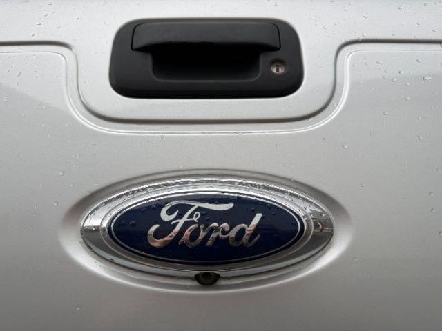 2013 SILVER /Black Ford F-350 (1FT8W3BT9DE) with an 67L engine, Automatic transmission, located at 1175 N Woodruff Ave, Idaho Falls, ID, 83401, 43.506901, -111.999657 - At Timberline Auto, finding a great deal on your next vehicle is always easy! Our experienced sales staff goal is to help find you the right vehicle at the right price! Our knowledgeable finance department has options for almost any credit score. We offer extended service contract options to prot - Photo#31