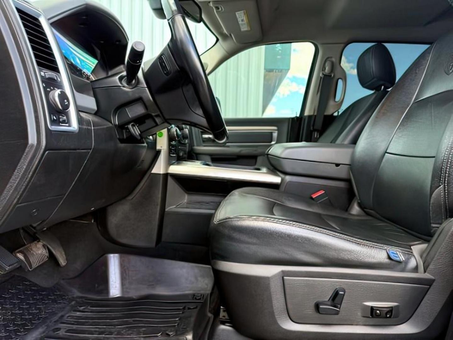 2018 Black /Diesel Grey/Black Ram 1500 (1C6RR7LM3JS) with an EcoDiesel 3L V-6 diesel direct injection engine, Automatic transmission, located at 1175 N Woodruff Ave, Idaho Falls, ID, 83401, 43.506901, -111.999657- Photo#11