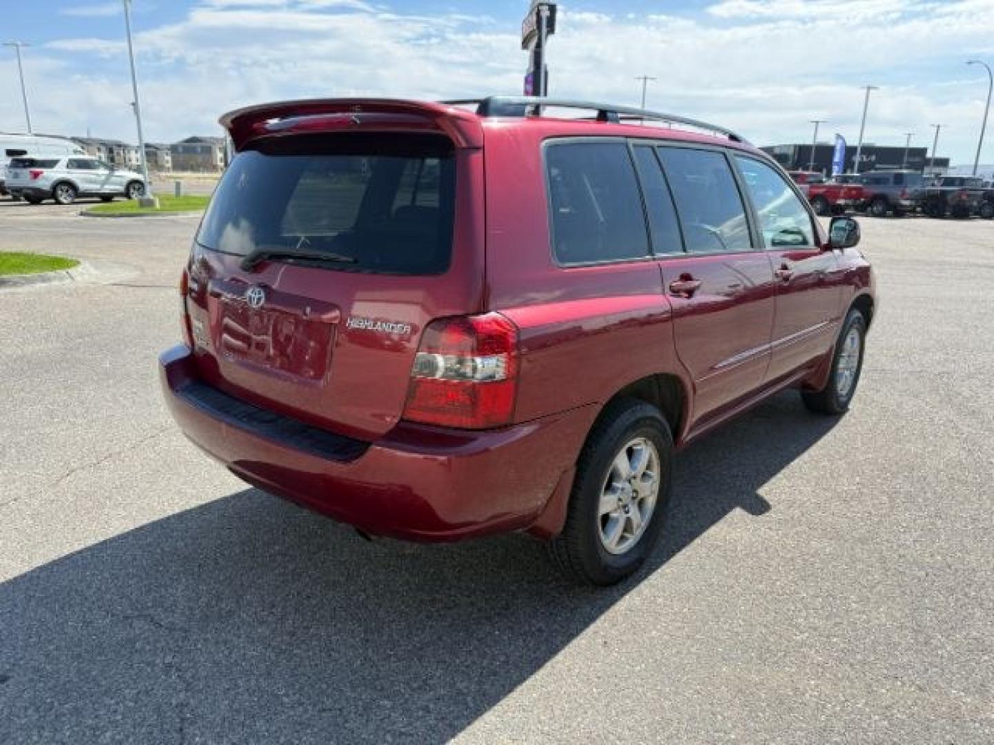 2007 RED /Ivory Toyota Highlander (JTEHP21A570) with an 33L V-6 DOHC engine, Automatic transmission, located at 1175 N Woodruff Ave, Idaho Falls, ID, 83401, 43.506901, -111.999657- Photo#29
