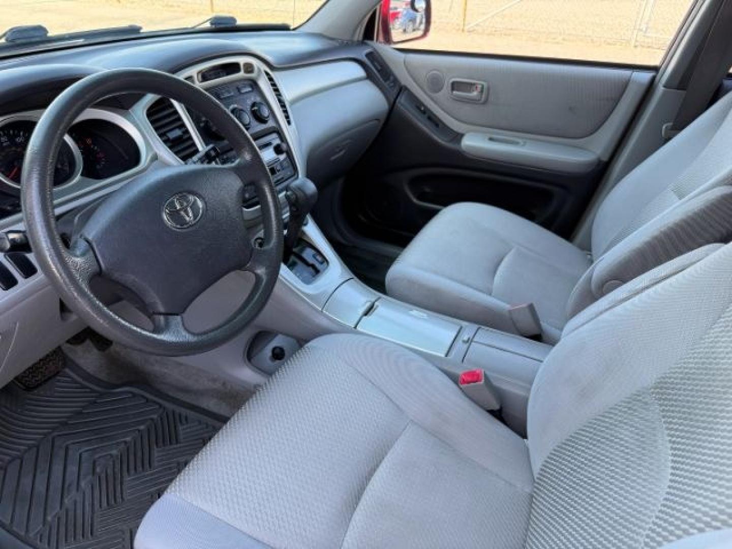 2007 RED /Ivory Toyota Highlander (JTEHP21A570) with an 33L V-6 DOHC engine, Automatic transmission, located at 1175 N Woodruff Ave, Idaho Falls, ID, 83401, 43.506901, -111.999657- Photo#37