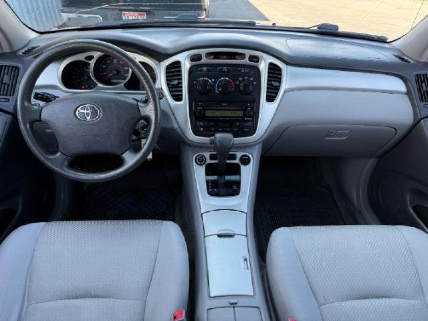 2007 RED /Ivory Toyota Highlander (JTEHP21A570) with an 33L V-6 DOHC engine, Automatic transmission, located at 1175 N Woodruff Ave, Idaho Falls, ID, 83401, 43.506901, -111.999657- Photo#43