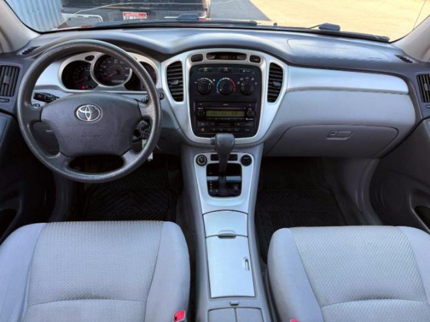 2007 RED /Ivory Toyota Highlander (JTEHP21A570) with an 33L V-6 DOHC engine, Automatic transmission, located at 1175 N Woodruff Ave, Idaho Falls, ID, 83401, 43.506901, -111.999657- Photo#20