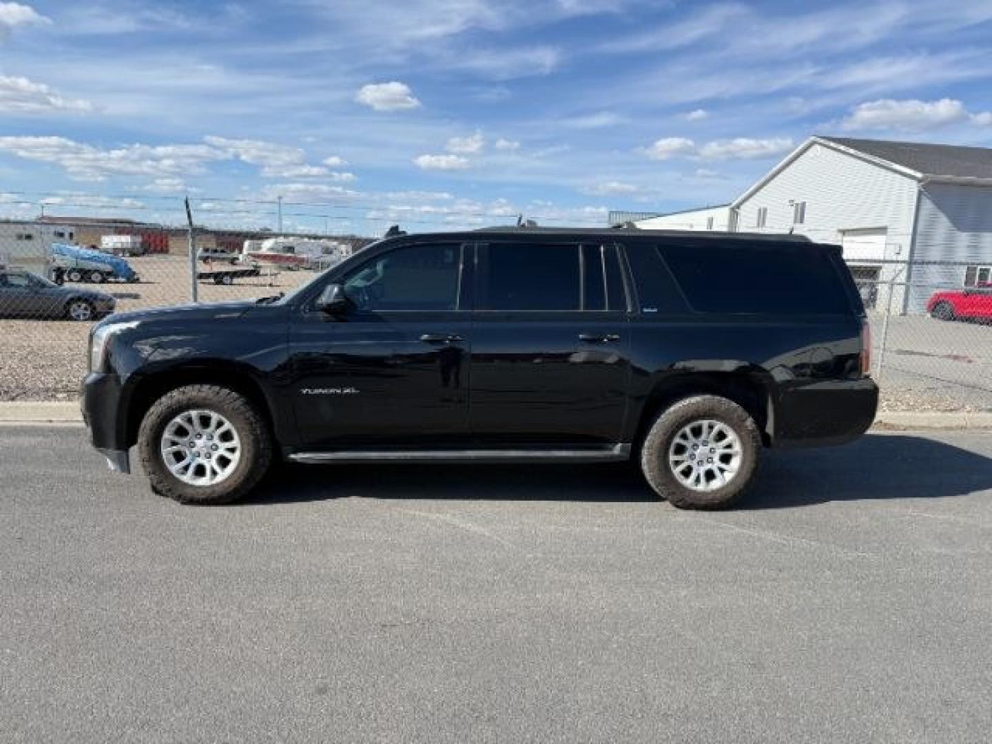 2018 BLACK /Jet Black GMC Yukon XL (1GKS2GKC5JR) with an EcoTec3 53L V-8 gasoline direct injection engine, Automatic transmission, located at 1175 N Woodruff Ave, Idaho Falls, ID, 83401, 43.506901, -111.999657 - At Timberline Auto, finding a great deal on your next vehicle is always easy! Our experienced sales staff goal is to help find you the right vehicle at the right price! Our knowledgeable finance department has options for almost any credit score. We offer extended service contract options to prot - Photo#1