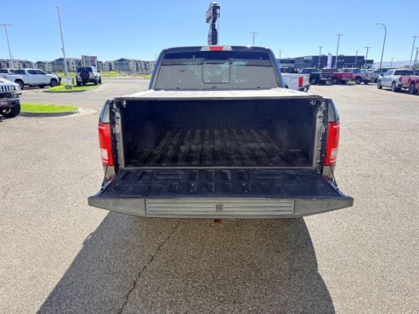 2015 GRAY /CLOTH Ford F-150 (1FTEW1EG4FK) with an 35L V6 ECOBOOST engine, Automatic transmission, located at 1175 N Woodruff Ave, Idaho Falls, ID, 83401, 43.506901, -111.999657 - At Timberline Auto, finding a great deal on your next vehicle is always easy! Our experienced sales staff goal is to help find you the right vehicle at the right price! Our knowledgeable finance department has options for almost any credit score. We offer extended service contract options to prot- Photo#5