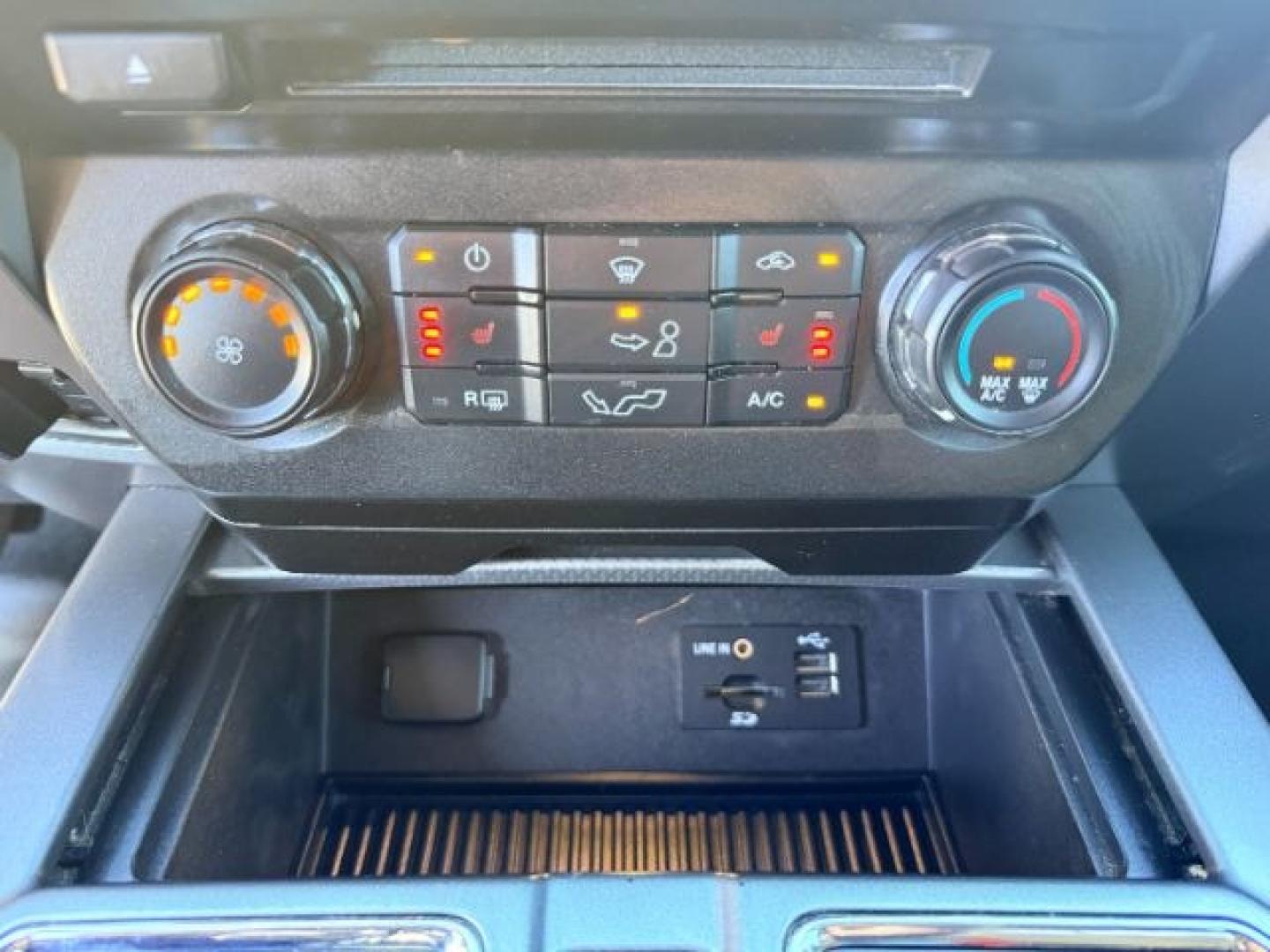 2015 GRAY /CLOTH Ford F-150 (1FTEW1EG4FK) with an 35L V6 ECOBOOST engine, Automatic transmission, located at 1175 N Woodruff Ave, Idaho Falls, ID, 83401, 43.506901, -111.999657 - At Timberline Auto, finding a great deal on your next vehicle is always easy! Our experienced sales staff goal is to help find you the right vehicle at the right price! Our knowledgeable finance department has options for almost any credit score. We offer extended service contract options to prot- Photo#18