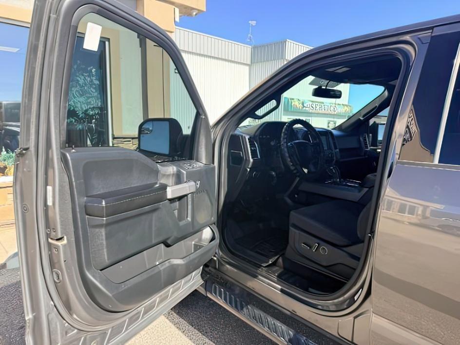 2015 GRAY /CLOTH Ford F-150 (1FTEW1EG4FK) with an 35L V6 ECOBOOST engine, Automatic transmission, located at 1175 N Woodruff Ave, Idaho Falls, ID, 83401, 43.506901, -111.999657 - At Timberline Auto, finding a great deal on your next vehicle is always easy! Our experienced sales staff goal is to help find you the right vehicle at the right price! Our knowledgeable finance department has options for almost any credit score. We offer extended service contract options to prot- Photo#12
