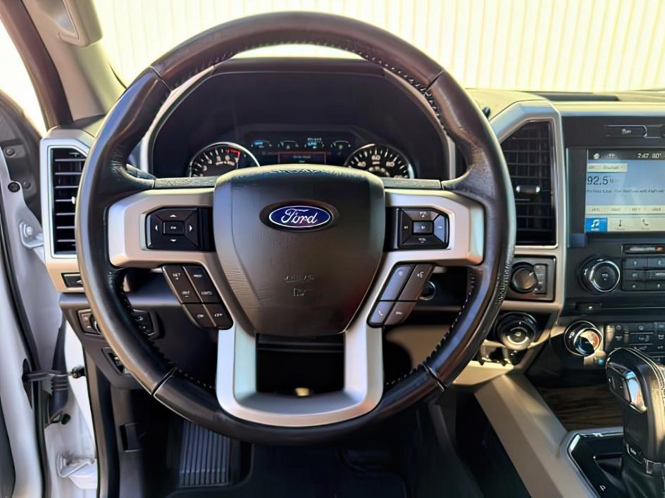 2018 WHITE /Medium Earth Gray Ford F-150 LARIAT (1FTEW1EG7JK) with an EcoBoost 3.5L V-6 port/direct injection engine, AUTOMATIC transmission, located at 1235 N Woodruff Ave., Idaho Falls, 83401, (208) 523-1053, 43.507172, -112.000488 - When you need a pickup that's ready for both the workweek and the weekend, this 2018 Ford F-150 checks the right boxes. Equipped with the responsive 3.5L EcoBoost V6, dependable 4WD, and a roomy SuperCrew cab, it offers the space and performance that make everyday tasks easier. Whether you're haulin- Photo#15