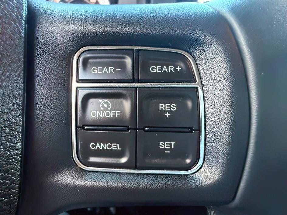 2019 GRAY /Diesel Gray/Black Ram 1500 Classic Big Horn Crew Cab 4x4 5'7 Box (1C6RR7LT6KS) with an HEMI 5.7L V-8 variable valve control engine, AUTOMATIC transmission, located at 1235 N Woodruff Ave., Idaho Falls, 83401, (208) 523-1053, 43.507172, -112.000488 - At Timberline Auto, finding a great deal on your next vehicle is always easy! Our experienced sales staff goal is to help find you the right vehicle at the right price! Our knowledgeable finance department has options for almost any credit score. We offer extended service contract options to prot- Photo#20