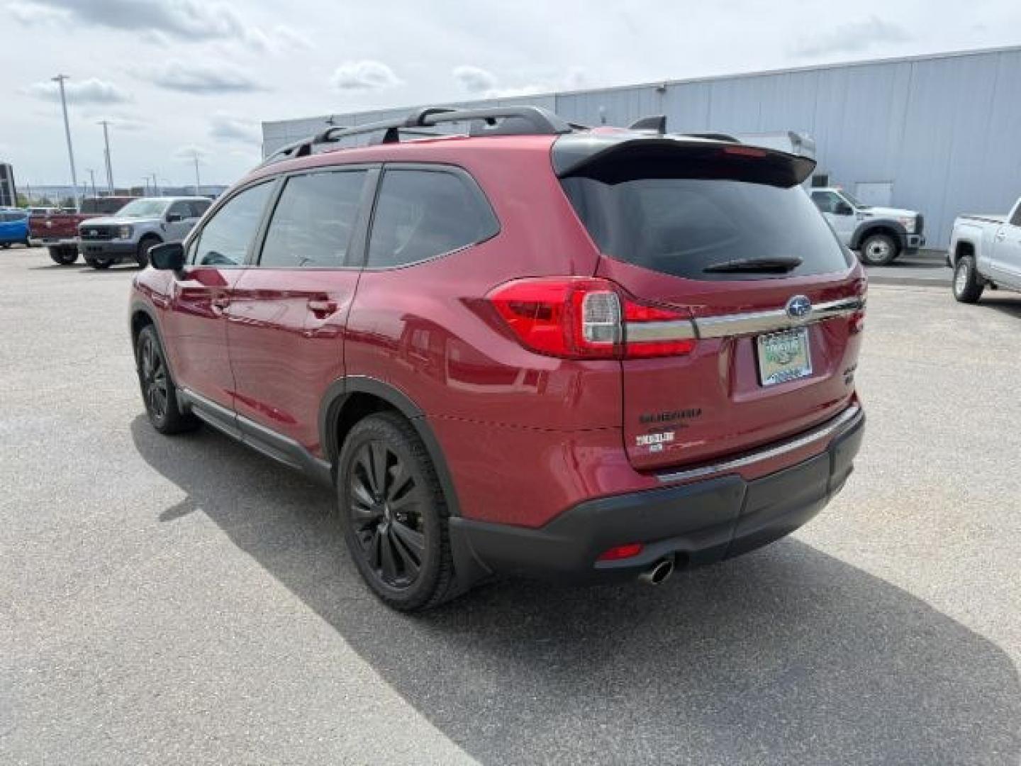 2022 RED /Gray Subaru Ascent Onyx Edition (4S4WMAJD4N3) with an 2.4L H-4 gasoline direct injection engine, AUTOMATIC transmission, located at 1235 N Woodruff Ave., Idaho Falls, 83401, (208) 523-1053, 43.507172, -112.000488 - At Timberline Auto, finding a great deal on your next vehicle is always easy! Our experienced sales staff goal is to help find you the right vehicle at the right price! Our knowledgeable finance department has options for almost any credit score. We offer extended service contract options to prot - Photo#33