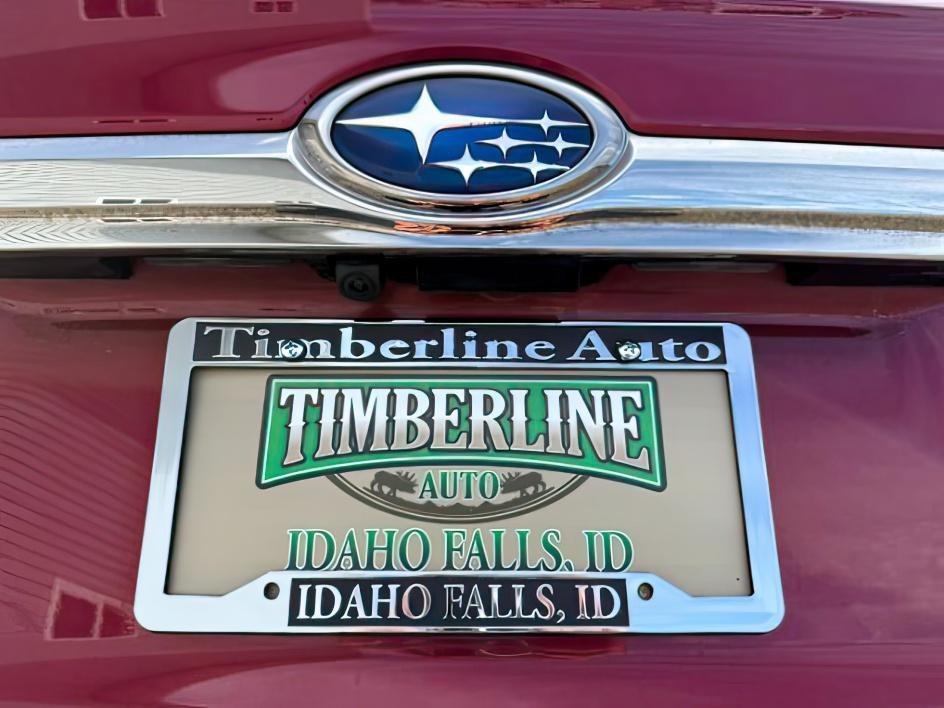 2022 RED /Gray Subaru Ascent (4S4WMAJD4N3) with an 24L H-4 gasoline direct injection engine, Automatic transmission, located at 1175 N Woodruff Ave, Idaho Falls, ID, 83401, 43.506901, -111.999657 - At Timberline Auto, finding a great deal on your next vehicle is always easy! Our experienced sales staff goal is to help find you the right vehicle at the right price! Our knowledgeable finance department has options for almost any credit score. We offer extended service contract options to prot- Photo#4
