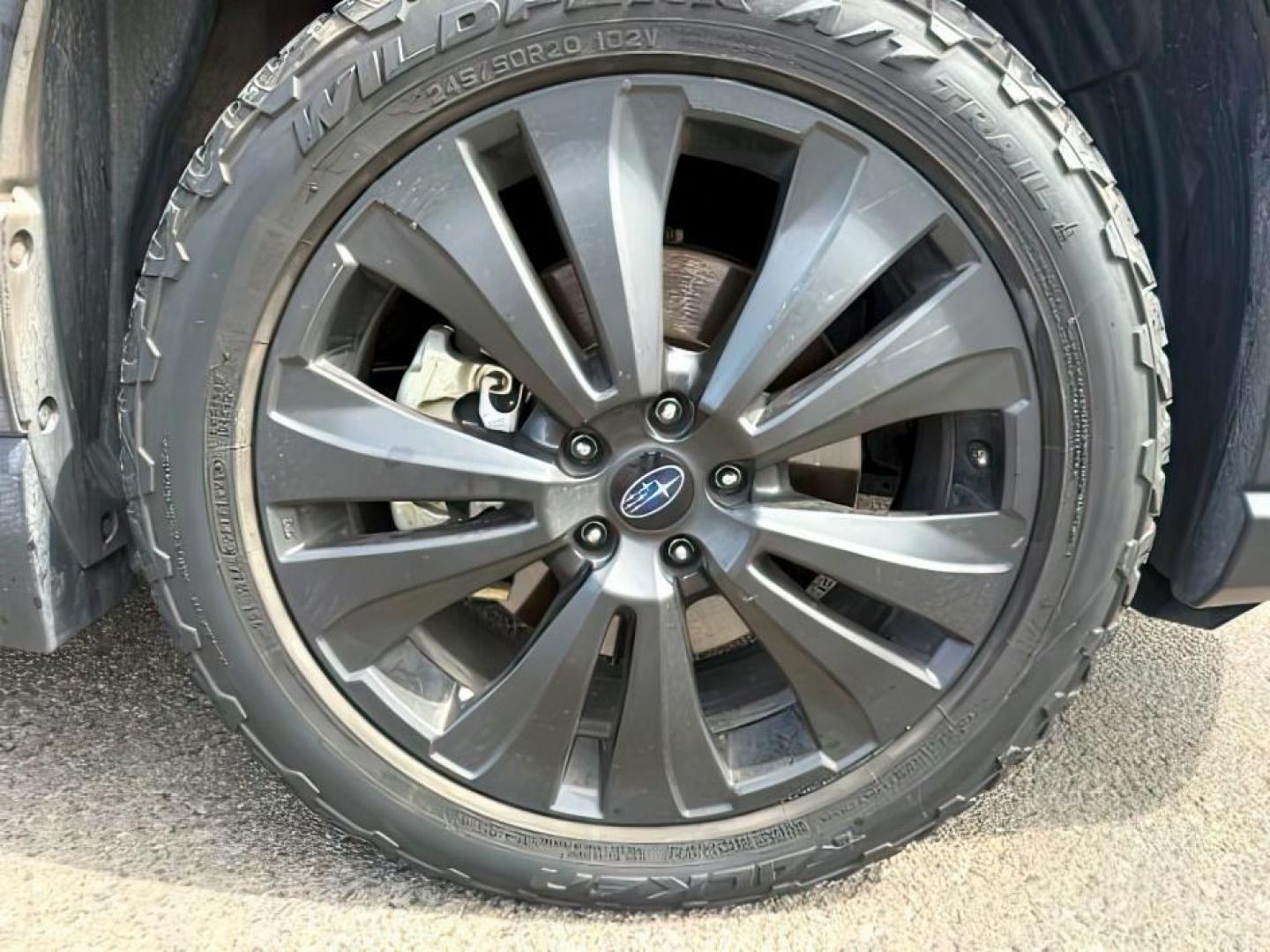 2022 RED /Gray Subaru Ascent Onyx Edition (4S4WMAJD4N3) with an 2.4L H-4 gasoline direct injection engine, AUTOMATIC transmission, located at 1235 N Woodruff Ave., Idaho Falls, 83401, (208) 523-1053, 43.507172, -112.000488 - At Timberline Auto, finding a great deal on your next vehicle is always easy! Our experienced sales staff goal is to help find you the right vehicle at the right price! Our knowledgeable finance department has options for almost any credit score. We offer extended service contract options to prot - Photo#13