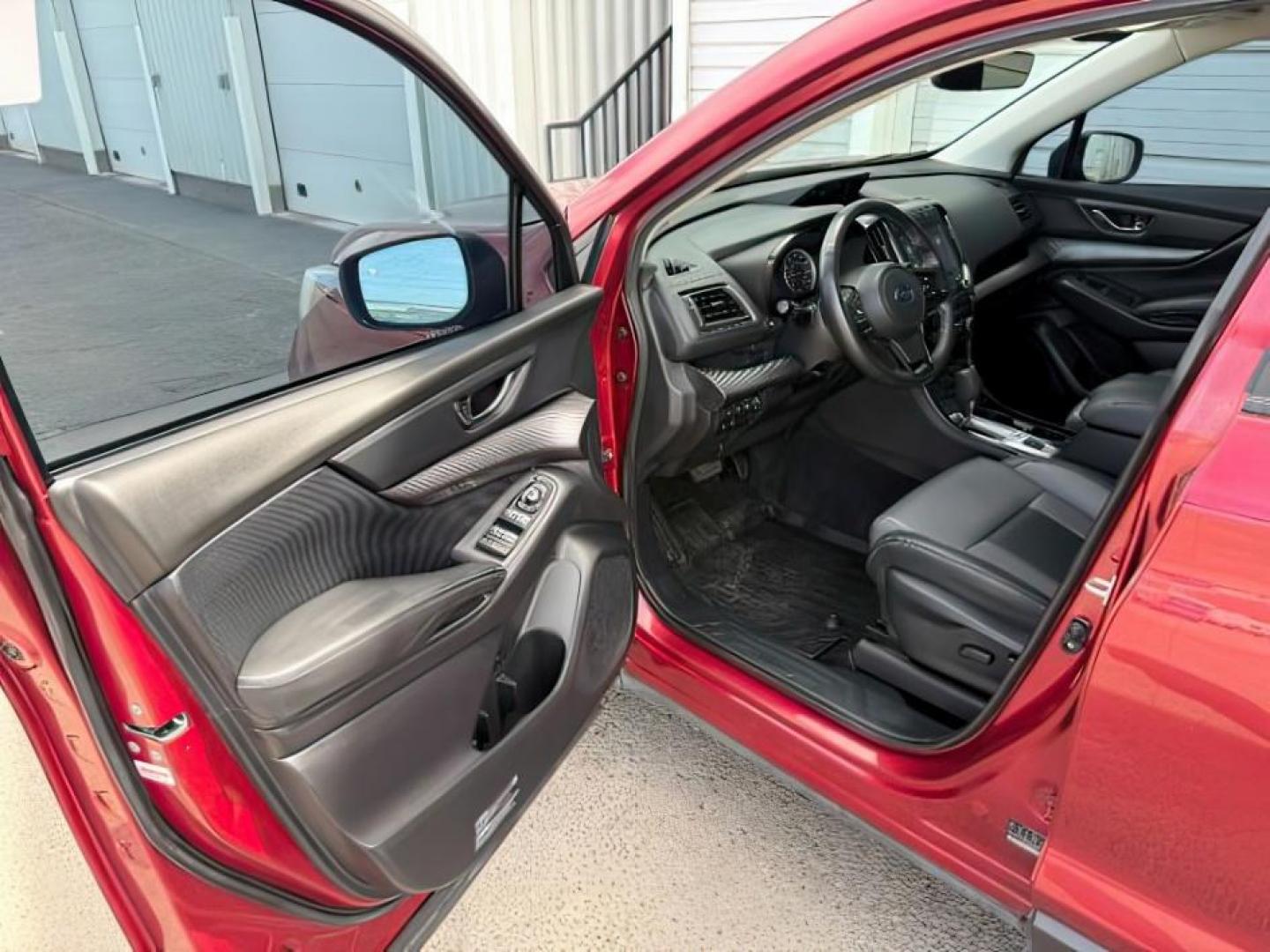 2022 RED /Gray Subaru Ascent Onyx Edition (4S4WMAJD4N3) with an 2.4L H-4 gasoline direct injection engine, AUTOMATIC transmission, located at 1235 N Woodruff Ave., Idaho Falls, 83401, (208) 523-1053, 43.507172, -112.000488 - At Timberline Auto, finding a great deal on your next vehicle is always easy! Our experienced sales staff goal is to help find you the right vehicle at the right price! Our knowledgeable finance department has options for almost any credit score. We offer extended service contract options to prot - Photo#14