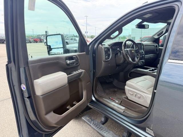 2020 BLUE /Gideon/Very Dark Atmosphere Chevrolet Silverado 2500HD 4WD Crew Cab Long Bed LTZ (1GC4YPEY7LF) with an Duramax 6.6L V-8 diesel direct injection engine, AUTOMATIC transmission, located at 1235 N Woodruff Ave., Idaho Falls, 83401, (208) 523-1053, 43.507172, -112.000488 - Heavy duty strength and diesel performance come together in this 2020 Chevrolet Silverado 2500HD Crew Cab 4x4 equipped with the 6.6L Duramax turbo diesel engine. Built for demanding towing and hauling needs, this 2500HD delivers the capability truck buyers expect when moving heavy trailers, equipmen- Photo#42