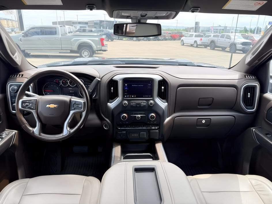 2020 BLUE /Gideon/Very Dark Atmosphere Chevrolet Silverado 2500HD 4WD Crew Cab Long Bed LTZ (1GC4YPEY7LF) with an Duramax 6.6L V-8 diesel direct injection engine, AUTOMATIC transmission, located at 1235 N Woodruff Ave., Idaho Falls, 83401, (208) 523-1053, 43.507172, -112.000488 - Heavy duty strength and diesel performance come together in this 2020 Chevrolet Silverado 2500HD Crew Cab 4x4 equipped with the 6.6L Duramax turbo diesel engine. Built for demanding towing and hauling needs, this 2500HD delivers the capability truck buyers expect when moving heavy trailers, equipmen- Photo#26