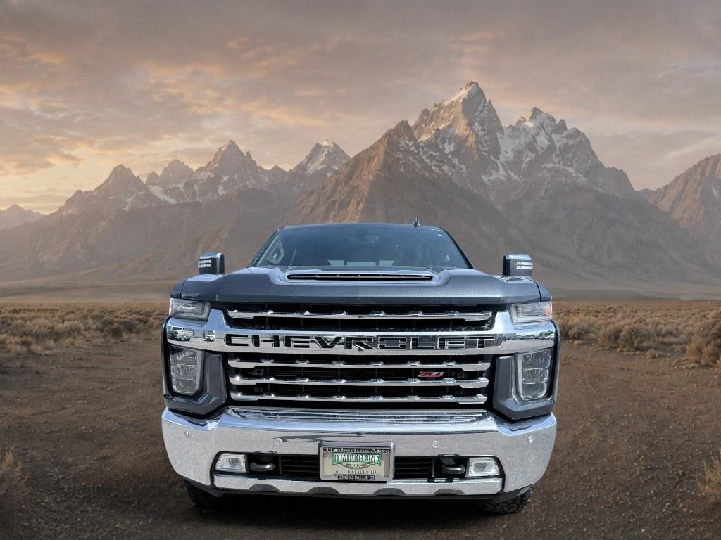 2020 Shadow Gray Metallic /Gideon/Very Dark Atmosphere Chevrolet Silverado LTZ (1GC4YPEY7LF) with an V8, 6.6L engine, 10-speed automatic transmission, located at 1175 N Woodruff Ave, Idaho Falls, ID, 83401, 43.506901, -111.999657 - <b>Vehicle Details</b><br>Take command of capability and comfort in this 2020 Chevrolet Silverado 2500 LTZ 4WD, powered by the proven V8 6.6L Diesel engine and ready for serious work or weekend adventure. Located in Idaho Falls, ID, this heavy-duty pickup delivers the bold performance, refined craft- Photo#8