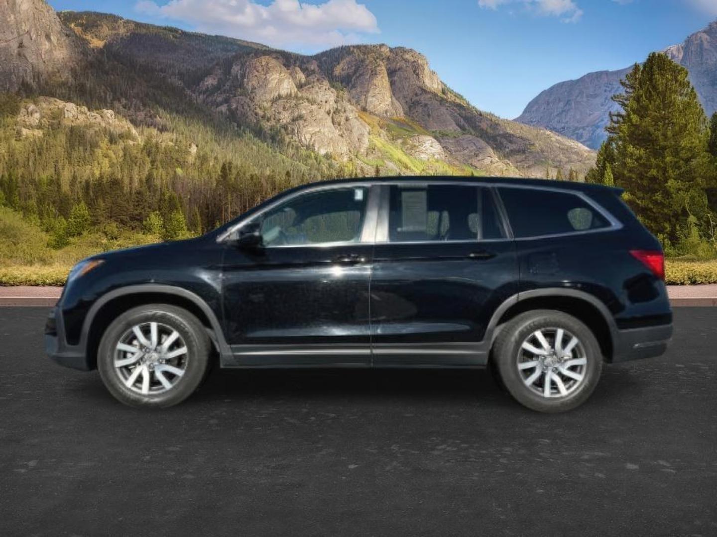 2019 BLACK /Black Honda Pilot EX-L (5FNYF6H58KB) with an 3.5L V-6 gasoline direct injection engine, AUTOMATIC transmission, located at 1235 N Woodruff Ave., Idaho Falls, 83401, (208) 523-1053, 43.507172, -112.000488 - At Timberline Auto, finding a great deal on your next vehicle is always easy! Our experienced sales staff goal is to help find you the right vehicle at the right price! Our knowledgeable finance department has options for almost any credit score. We offer extended service contract options to prot - Photo#0