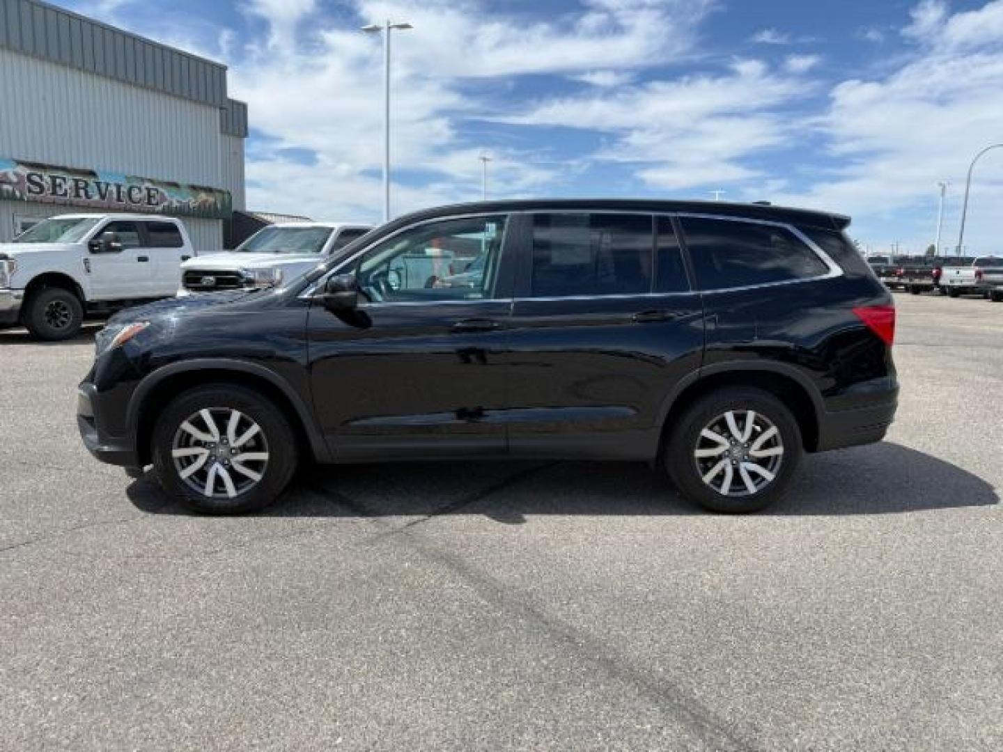 2019 BLACK /Black Honda Pilot EX-L (5FNYF6H58KB) with an 3.5L V-6 gasoline direct injection engine, AUTOMATIC transmission, located at 1235 N Woodruff Ave., Idaho Falls, 83401, (208) 523-1053, 43.507172, -112.000488 - At Timberline Auto, finding a great deal on your next vehicle is always easy! Our experienced sales staff goal is to help find you the right vehicle at the right price! Our knowledgeable finance department has options for almost any credit score. We offer extended service contract options to prot - Photo#32