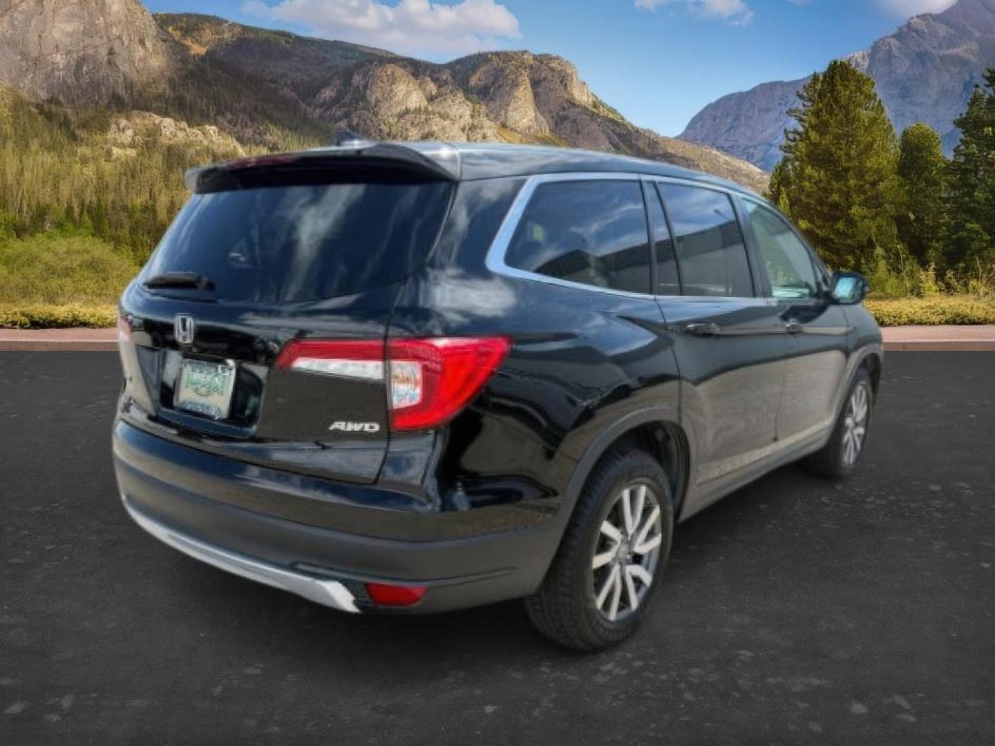 2019 BLACK /Black Honda Pilot EX-L (5FNYF6H58KB) with an 3.5L V-6 gasoline direct injection engine, AUTOMATIC transmission, located at 1235 N Woodruff Ave., Idaho Falls, 83401, (208) 523-1053, 43.507172, -112.000488 - At Timberline Auto, finding a great deal on your next vehicle is always easy! Our experienced sales staff goal is to help find you the right vehicle at the right price! Our knowledgeable finance department has options for almost any credit score. We offer extended service contract options to prot - Photo#8