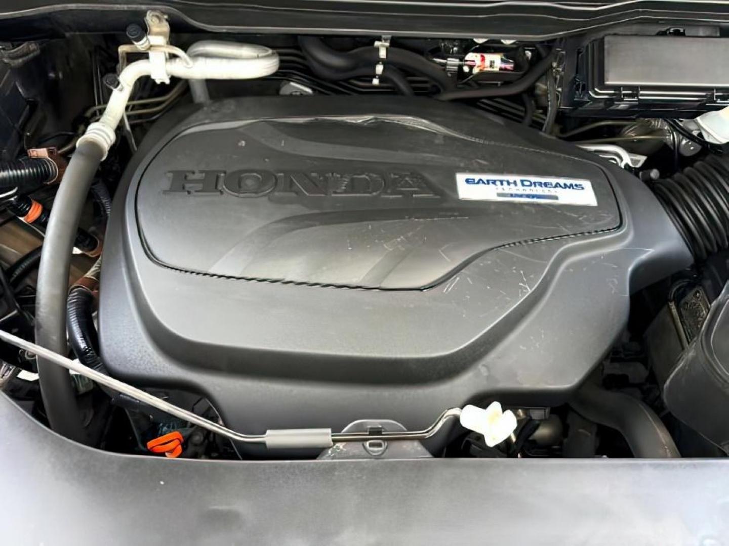 2019 BLACK /Black Honda Pilot EX-L (5FNYF6H58KB) with an 3.5L V-6 gasoline direct injection engine, AUTOMATIC transmission, located at 1235 N Woodruff Ave., Idaho Falls, 83401, (208) 523-1053, 43.507172, -112.000488 - At Timberline Auto, finding a great deal on your next vehicle is always easy! Our experienced sales staff goal is to help find you the right vehicle at the right price! Our knowledgeable finance department has options for almost any credit score. We offer extended service contract options to prot - Photo#30