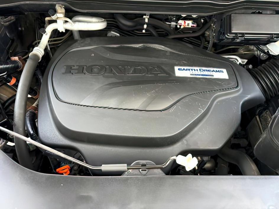 2019 BLACK /Black Honda Pilot (5FNYF6H58KB) with an 35L V-6 gasoline direct injection engine, Automatic transmission, located at 1175 N Woodruff Ave, Idaho Falls, ID, 83401, 43.506901, -111.999657 - At Timberline Auto, finding a great deal on your next vehicle is always easy! Our experienced sales staff goal is to help find you the right vehicle at the right price! Our knowledgeable finance department has options for almost any credit score. We offer extended service contract options to prot- Photo#30