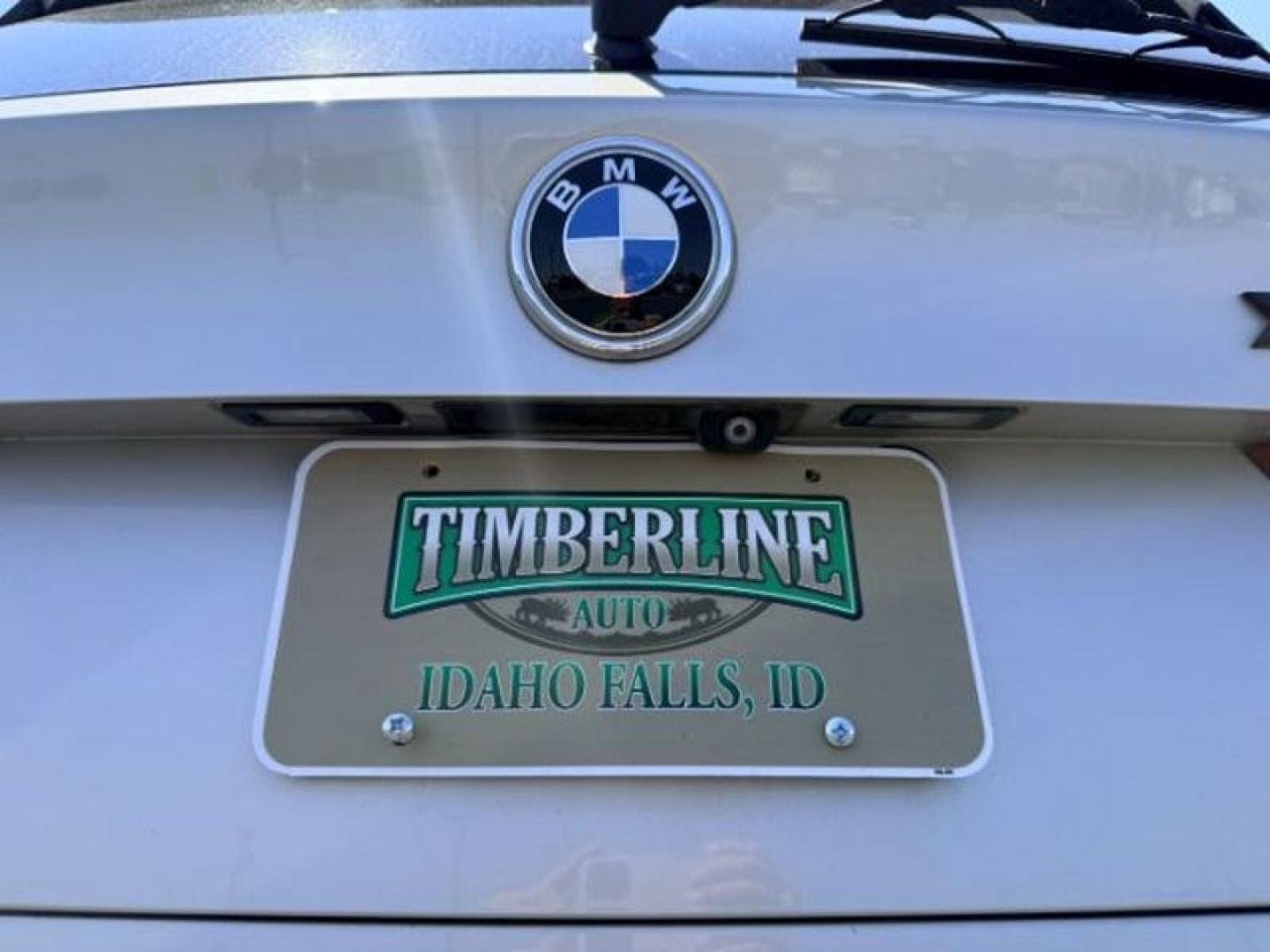 2014 SILVER /Black BMW X5 xDrive35i (5UXKR0C57E0) with an 6 Cyl, 3.0L engine, 8-speed automatic transmission, located at 1175 N Woodruff Ave, Idaho Falls, ID, 83401, 43.506901, -111.999657 - <b>Vehicle Details</b><br>Experience refined performance and premium comfort in this 2014 BMW X5 xDrive35i, now available in Idaho Falls, ID. This luxury SUV pairs BMW's intelligent AWD system with a responsive 6-cylinder, 3.0L gasoline engine, delivering confident acceleration and composed handling- Photo#4