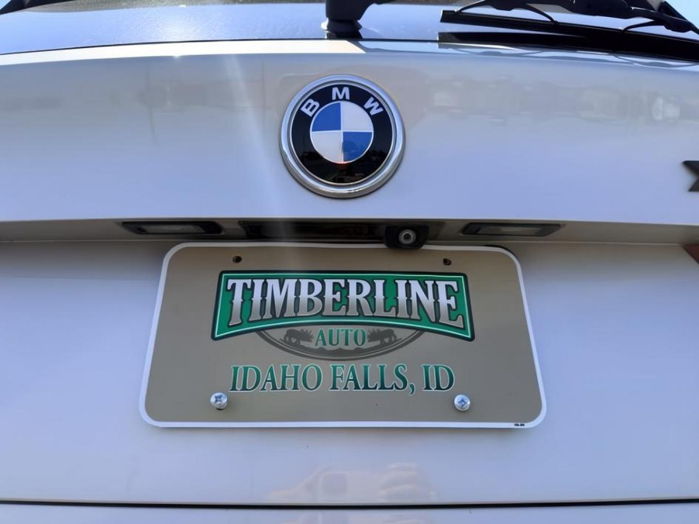 2014 SILVER /Black BMW X5 xDrive35i (5UXKR0C57E0) with an 6 Cyl, 3.0L engine, 8-speed automatic transmission, located at 1175 N Woodruff Ave, Idaho Falls, ID, 83401, 43.506901, -111.999657 - <b>Vehicle Details</b><br>Experience refined performance and premium comfort in this 2014 BMW X5 xDrive35i, now available in Idaho Falls, ID. This luxury SUV pairs BMW's intelligent AWD system with a responsive 6-cylinder, 3.0L gasoline engine, delivering confident acceleration and composed handling- Photo#32