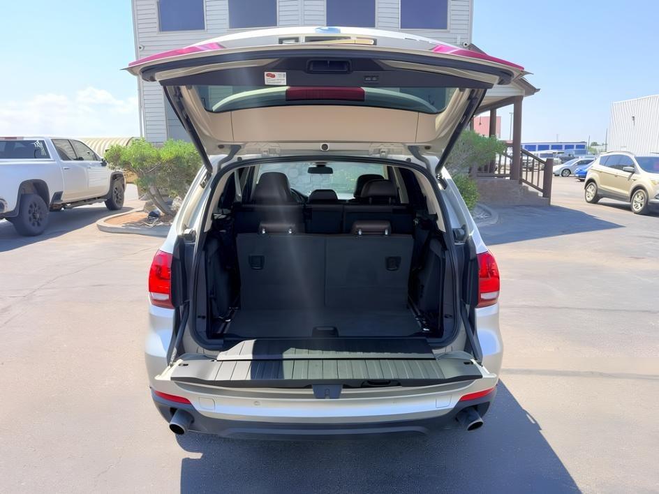 2014 SILVER /Black BMW X5 xDrive35i (5UXKR0C57E0) with an 3L I-6 gasoline direct injection engine, AUTOMATIC transmission, located at 1235 N Woodruff Ave., Idaho Falls, 83401, (208) 523-1053, 43.507172, -112.000488 - This 2014 BMW X5 delivers a smooth turbocharged inline-6 paired with BMW's xDrive AWD system for confident everyday driving and highway comfort. The cabin offers a premium feel with seating for five and flexible cargo space for daily use, travel, or errands. It balances luxury and practicality in a- Photo#5