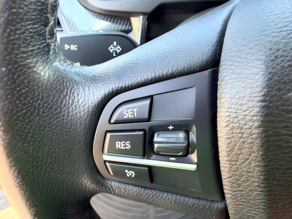 2014 SILVER /Black BMW X5 xDrive35i (5UXKR0C57E0) with an 3L I-6 gasoline direct injection engine, AUTOMATIC transmission, located at 1235 N Woodruff Ave., Idaho Falls, 83401, (208) 523-1053, 43.507172, -112.000488 - This 2014 BMW X5 delivers a smooth turbocharged inline-6 paired with BMW's xDrive AWD system for confident everyday driving and highway comfort. The cabin offers a premium feel with seating for five and flexible cargo space for daily use, travel, or errands. It balances luxury and practicality in a- Photo#21