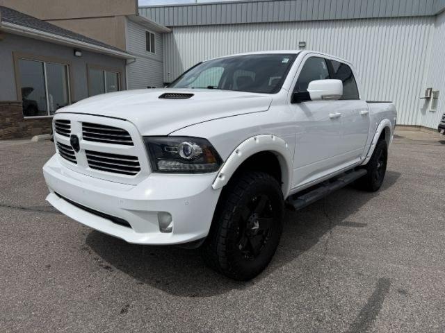 2014 WHITE /Black Ram 1500 (1C6RR7MTXES) with an HEMI 57L V-8 variable valve control engine, Automatic transmission, located at 1175 N Woodruff Ave, Idaho Falls, ID, 83401, 43.506901, -111.999657 - At Timberline Auto, finding a great deal on your next vehicle is always easy! Our experienced sales staff goal is to help find you the right vehicle at the right price! Our knowledgeable finance department has options for almost any credit score. We offer extended service contract options to prot - Photo#29