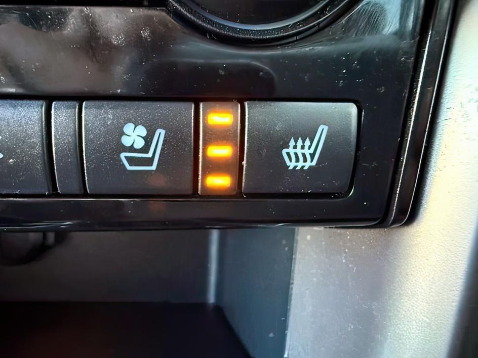 2022 GRAY /Slate Black Subaru Ascent Touring (4S4WMARD8N3) with an 2.4L H-4 gasoline direct injection engine, AUTOMATIC transmission, located at 1235 N Woodruff Ave., Idaho Falls, 83401, (208) 523-1053, 43.507172, -112.000488 - At Timberline Auto, finding a great deal on your next vehicle is always easy! Our experienced sales staff goal is to help find you the right vehicle at the right price! Our knowledgeable finance department has options for almost any credit score. We offer extended service contract options to prot- Photo#22