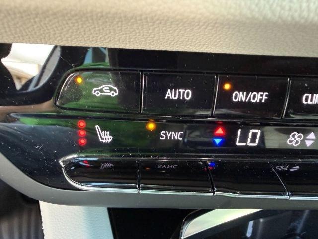 2023 SILVER /Ebony w/Ebony Accents Buick Envision Preferred AWD (LRBFZMR48PD) with an 2L I-4 gasoline direct injection engine, AUTOMATIC transmission, located at 1235 N Woodruff Ave., Idaho Falls, 83401, (208) 523-1053, 43.507172, -112.000488 - 2023 Buick Envision Preferred AWD powered by a 2.0L Turbo ECOTEC 4-cylinder engine paired with a 9-speed automatic transmission. This all-wheel-drive SUV delivers responsive performance, confident all-weather handling, and a comfortable ride. Features include Bluetooth connectivity, wireless Apple C- Photo#51