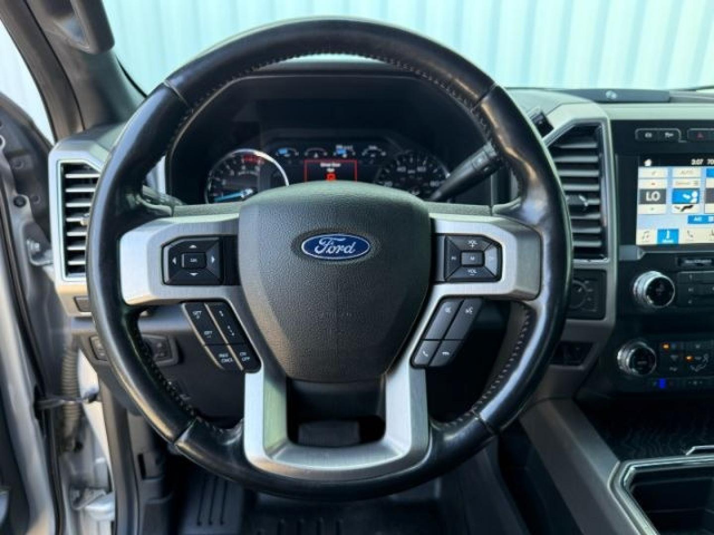 2019 SILVER /Black Ford F-350 Platinum (1FT8W3BT7KE) with an Powerstroke 6.7L V-8 diesel direct injection engine, AUTOMATIC transmission, located at 1235 N Woodruff Ave., Idaho Falls, 83401, (208) 523-1053, 43.507172, -112.000488 - At Timberline Auto, finding a great deal on your next vehicle is always easy! Our experienced sales staff goal is to help find you the right vehicle at the right price! Our knowledgeable finance department has options for almost any credit score. We offer extended service contract options to prot - Photo#43