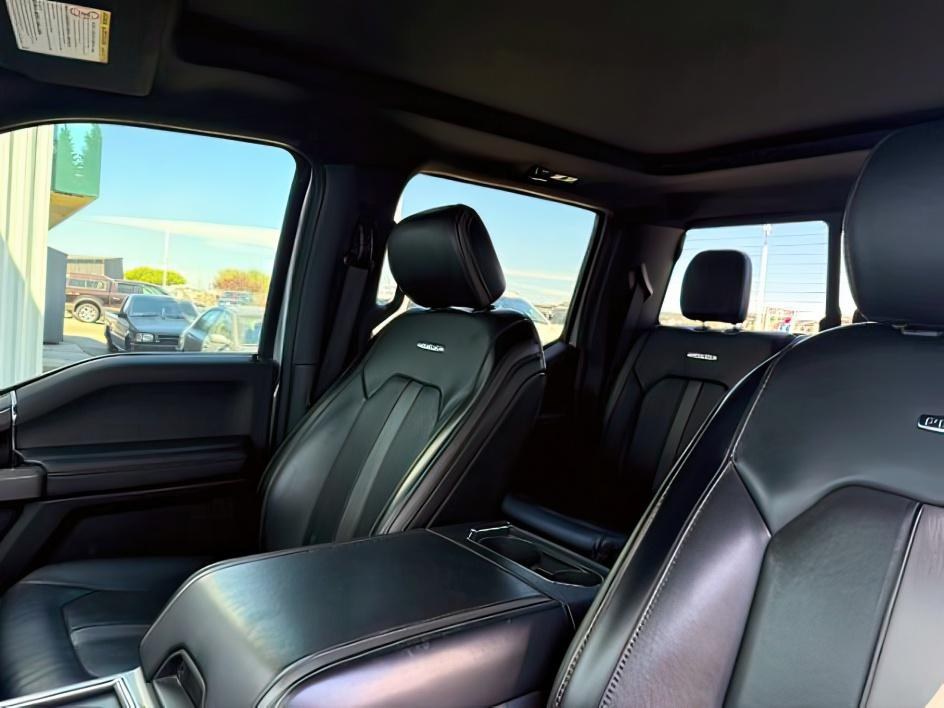 2019 SILVER /Black Ford F-350 (1FT8W3BT7KE) with an Powerstroke 67L V-8 diesel direct injection engine, Automatic transmission, located at 1175 N Woodruff Ave, Idaho Falls, ID, 83401, 43.506901, -111.999657 - At Timberline Auto, finding a great deal on your next vehicle is always easy! Our experienced sales staff goal is to help find you the right vehicle at the right price! Our knowledgeable finance department has options for almost any credit score. We offer extended service contract options to prot - Photo#23