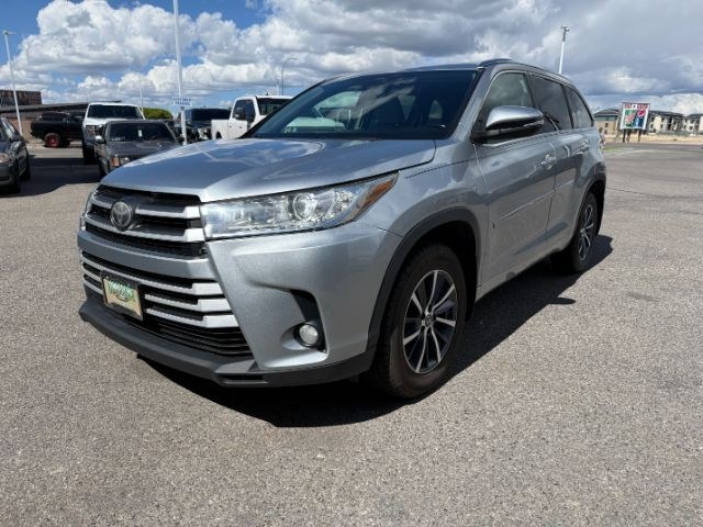 photo of 2017 Toyota Highlander XLE