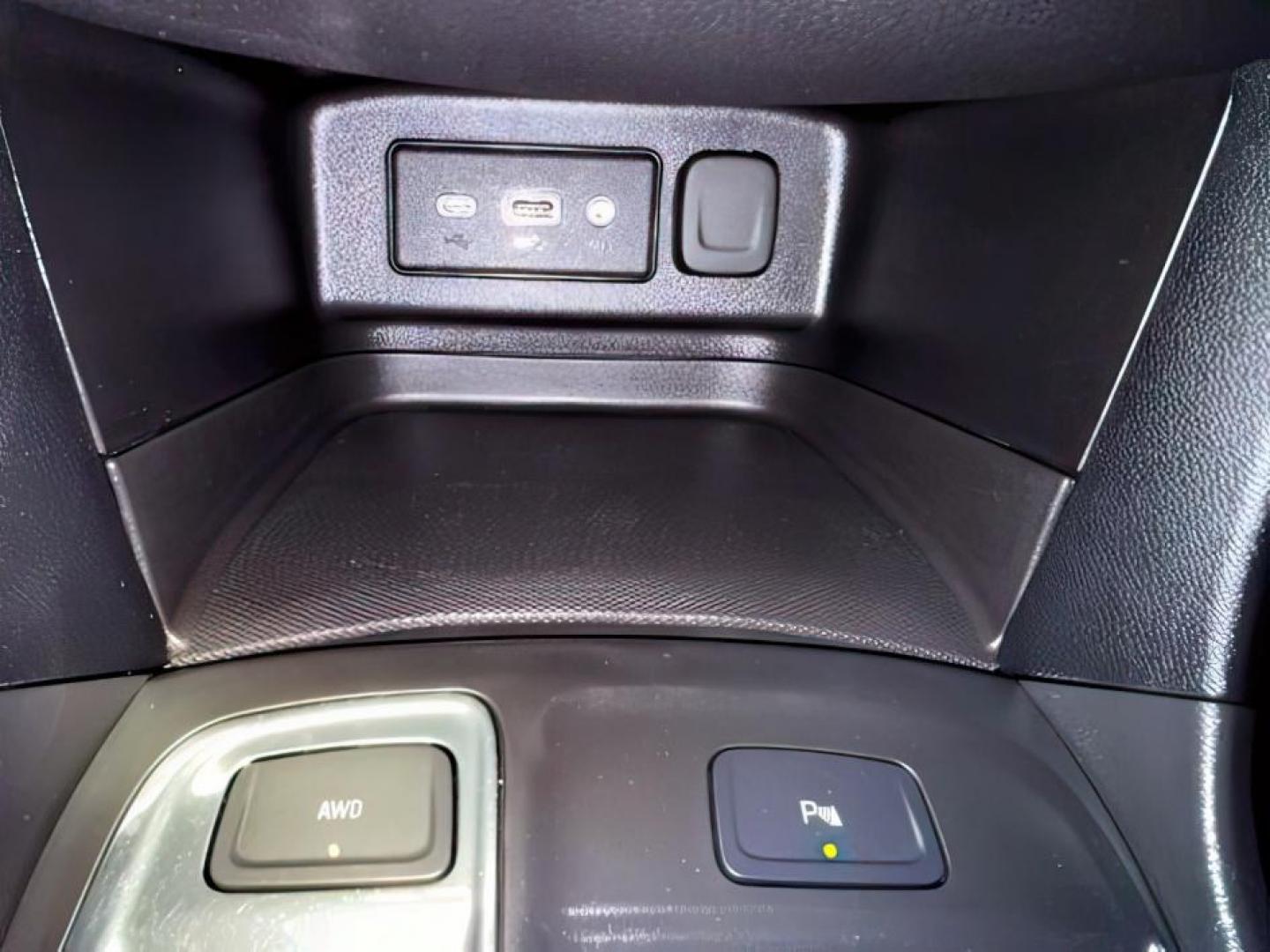 2023 GRAY /CLOTH Chevrolet Equinox LT (3GNAXUEG0PS) with an 1.5L I4 TURBO engine, AUTOMATIC transmission, located at 1235 N Woodruff Ave., Idaho Falls, 83401, (208) 523-1053, 43.507172, -112.000488 - At Timberline Auto, finding a great deal on your next vehicle is always easy! Our experienced sales staff goal is to help find you the right vehicle at the right price! Our knowledgeable finance department has options for almost any credit score. We offer extended service contract options to prot - Photo#20