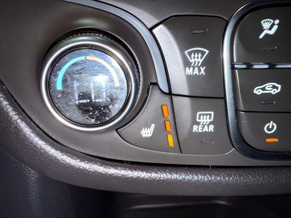 2023 GRAY /CLOTH Chevrolet Equinox (3GNAXUEG0PS) with an 15L I4 TURBO engine, Automatic transmission, located at 1175 N Woodruff Ave, Idaho Falls, ID, 83401, 43.506901, -111.999657 - At Timberline Auto, finding a great deal on your next vehicle is always easy! Our experienced sales staff goal is to help find you the right vehicle at the right price! Our knowledgeable finance department has options for almost any credit score. We offer extended service contract options to prot - Photo#21