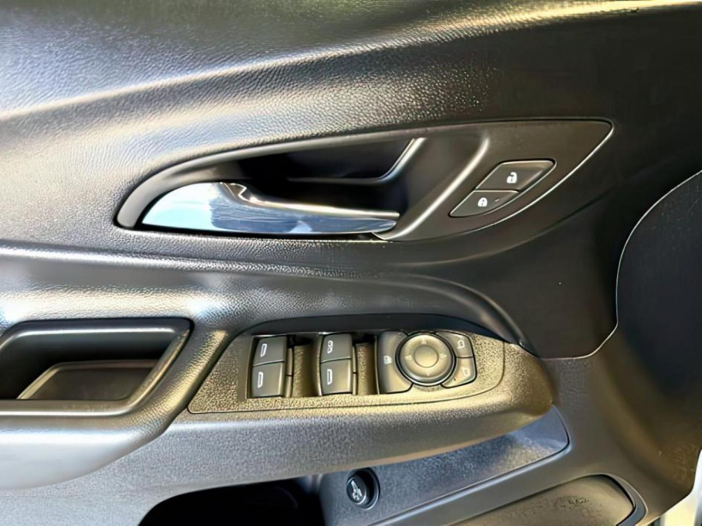 2023 GRAY /CLOTH Chevrolet Equinox LT (3GNAXUEG0PS) with an 1.5L I4 TURBO engine, AUTOMATIC transmission, located at 1235 N Woodruff Ave., Idaho Falls, 83401, (208) 523-1053, 43.507172, -112.000488 - At Timberline Auto, finding a great deal on your next vehicle is always easy! Our experienced sales staff goal is to help find you the right vehicle at the right price! Our knowledgeable finance department has options for almost any credit score. We offer extended service contract options to prot - Photo#26
