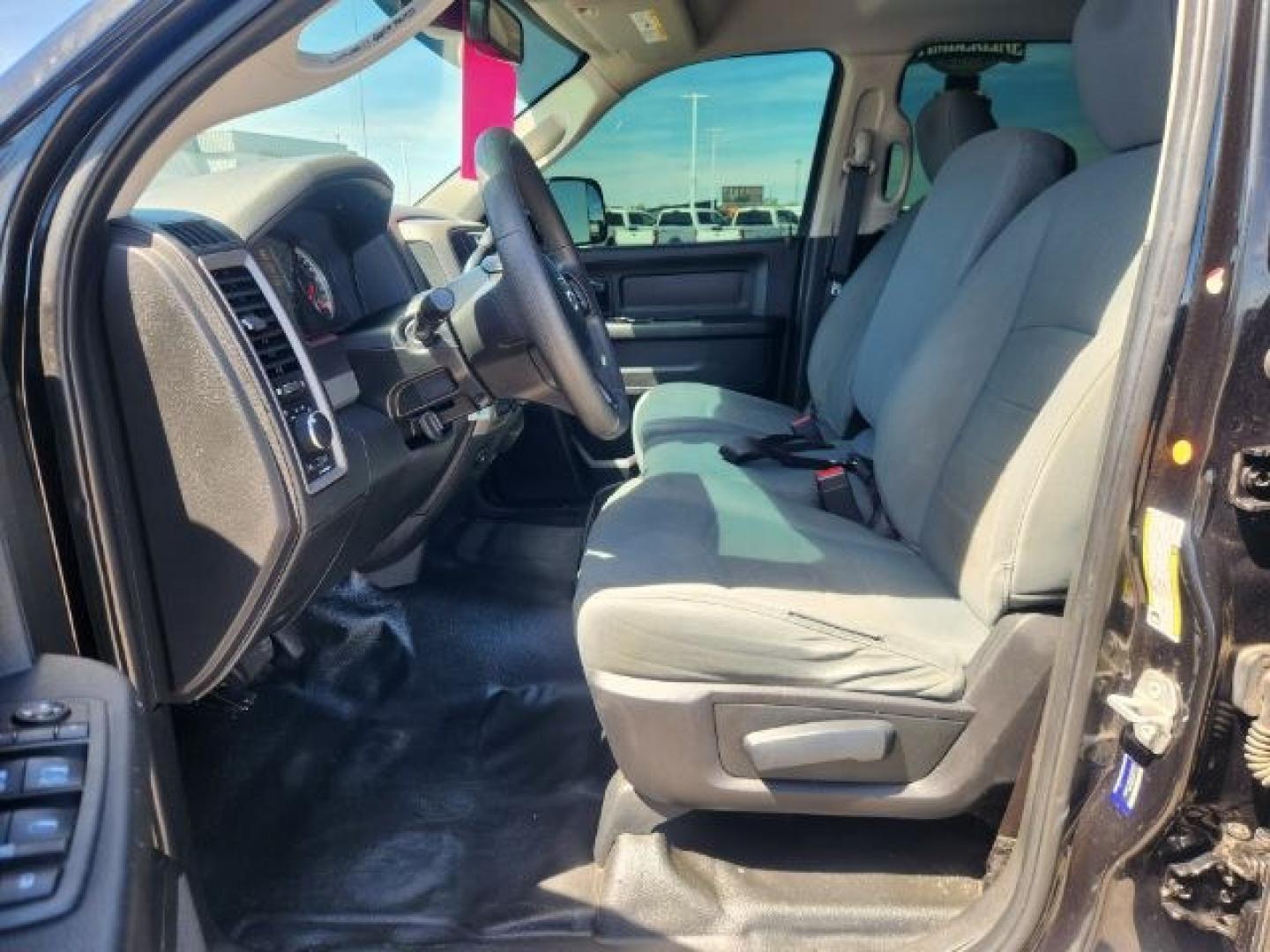 2018 BLACK /CLOTH Ram 3500 TRADESMAN (3C63RRGL4JG) with an 6.7L engine, AUTOMATIC transmission, located at 1235 N Woodruff Ave., Idaho Falls, 83401, (208) 523-1053, 43.507172, -112.000488 - Photo#12