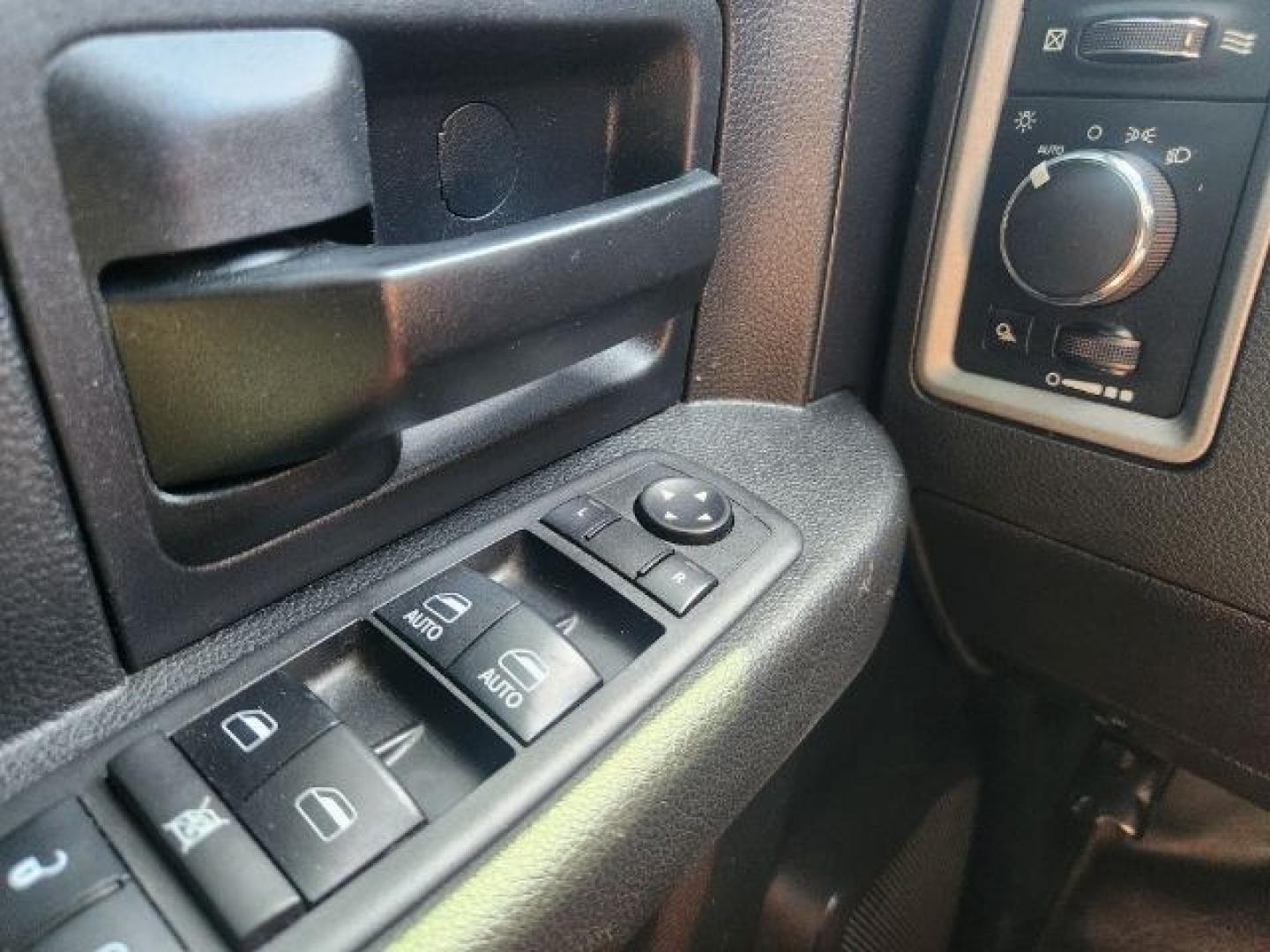 2018 BLACK /CLOTH Ram 3500 TRADESMAN (3C63RRGL4JG) with an 6.7L engine, AUTOMATIC transmission, located at 1235 N Woodruff Ave., Idaho Falls, 83401, (208) 523-1053, 43.507172, -112.000488 - Photo#22