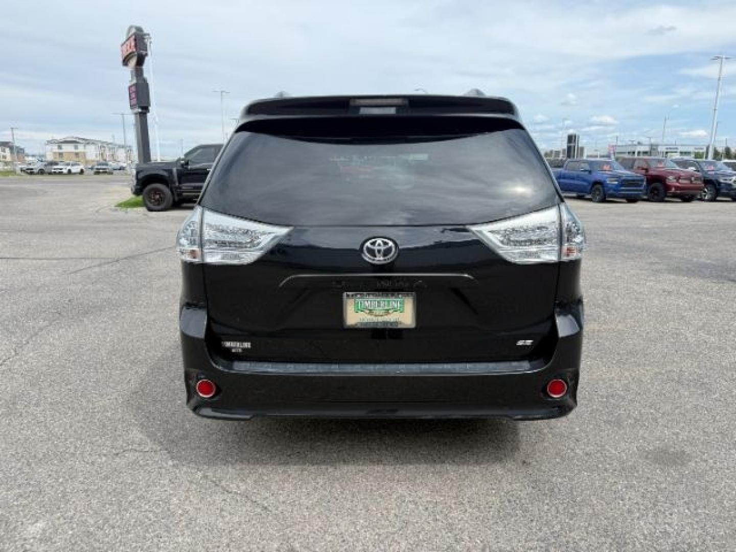 2017 BLACK /Black Toyota Sienna (5TDXZ3DC5HS) with an 35L V-6 portdirect injection engine, Automatic transmission, located at 1175 N Woodruff Ave, Idaho Falls, ID, 83401, 43.506901, -111.999657 - At Timberline Auto, finding a great deal on your next vehicle is always easy! Our experienced sales staff goal is to help find you the right vehicle at the right price! Our knowledgeable finance department has options for almost any credit score. We offer extended service contract options to prot - Photo#31