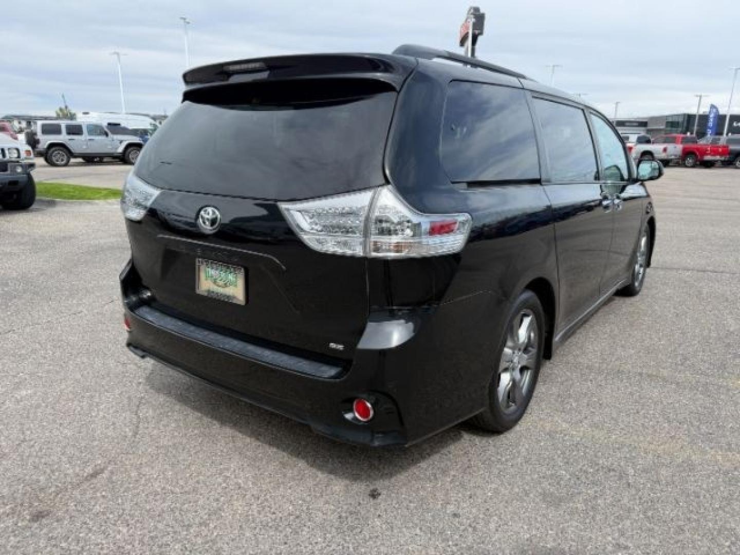 2017 BLACK /Black Toyota Sienna (5TDXZ3DC5HS) with an 35L V-6 portdirect injection engine, Automatic transmission, located at 1175 N Woodruff Ave, Idaho Falls, ID, 83401, 43.506901, -111.999657 - At Timberline Auto, finding a great deal on your next vehicle is always easy! Our experienced sales staff goal is to help find you the right vehicle at the right price! Our knowledgeable finance department has options for almost any credit score. We offer extended service contract options to prot - Photo#36