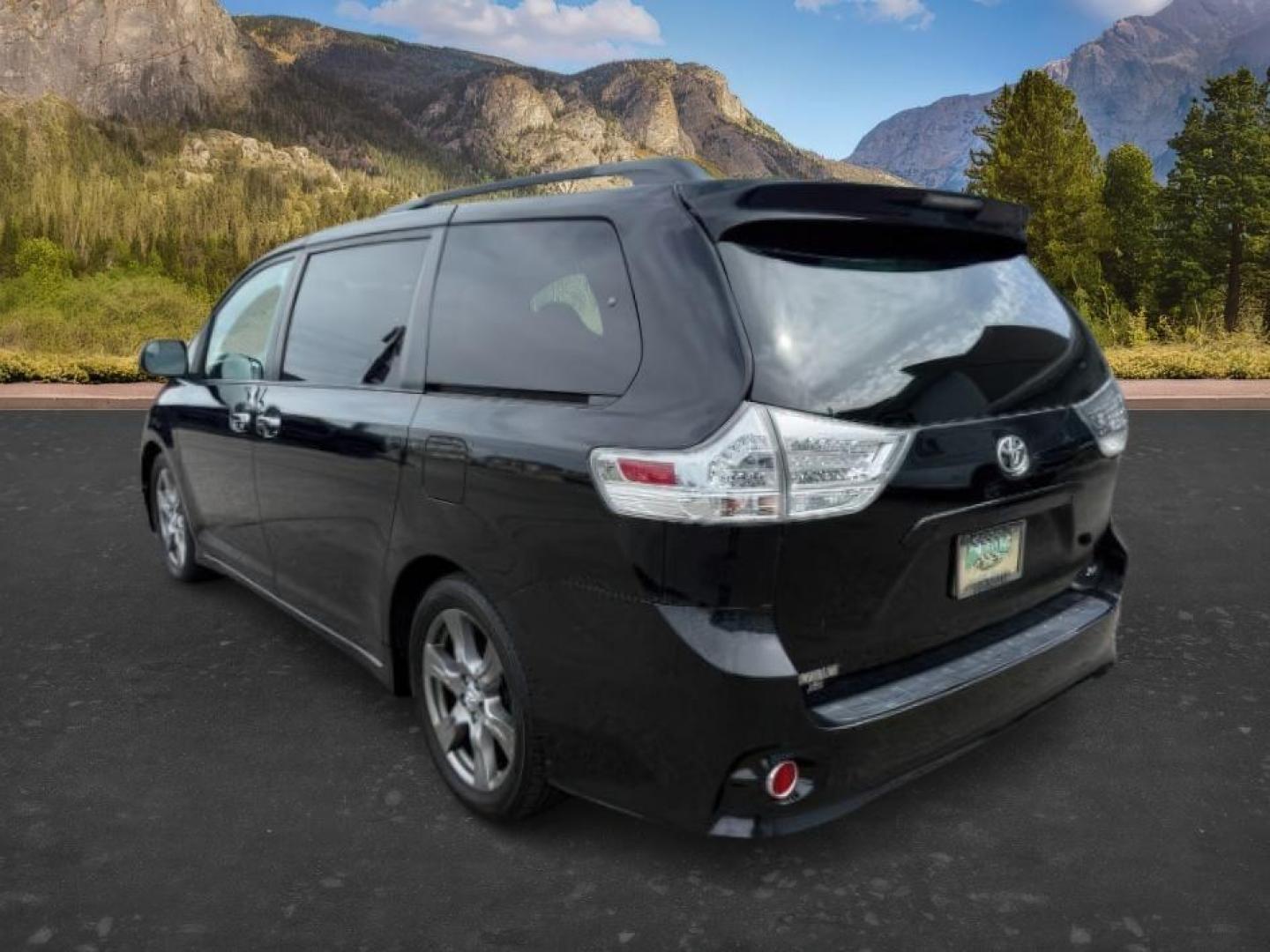 2017 BLACK /Black Toyota Sienna (5TDXZ3DC5HS) with an 35L V-6 portdirect injection engine, Automatic transmission, located at 1175 N Woodruff Ave, Idaho Falls, ID, 83401, 43.506901, -111.999657 - At Timberline Auto, finding a great deal on your next vehicle is always easy! Our experienced sales staff goal is to help find you the right vehicle at the right price! Our knowledgeable finance department has options for almost any credit score. We offer extended service contract options to prot - Photo#2