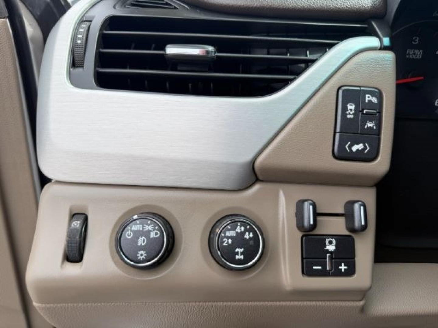 2016 WHITE /LEATHER GMC Yukon (1GKS2BKC6GR) with an 53L V8 VORTEC engine, Automatic transmission, located at 1175 N Woodruff Ave, Idaho Falls, ID, 83401, 43.506901, -111.999657 - At Timberline Auto, finding a great deal on your next vehicle is always easy! Our experienced sales staff goal is to help find you the right vehicle at the right price! Our knowledgeable finance department has options for almost any credit score. We offer extended service contract options to prot - Photo#55